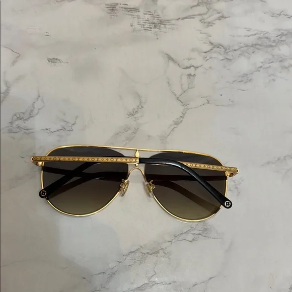 Louis Vuitton Gold Aviator Sunglasses - Picture 6 of 8